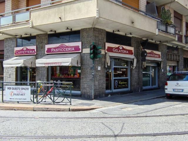 Locale Commerciale in vendita a Circoscrizione 7, Piemonte