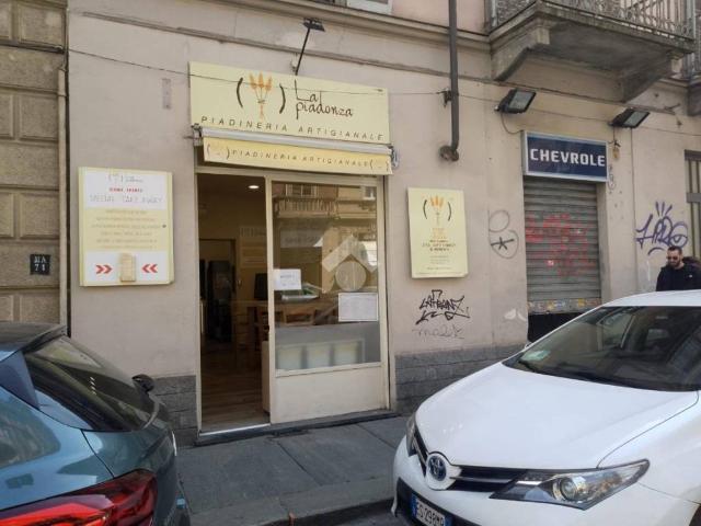 Locale Commerciale in vendita a Circoscrizione 8, Piemonte