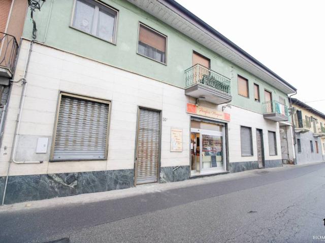 Locale Commerciale in vendita a Piemonte, Torino
