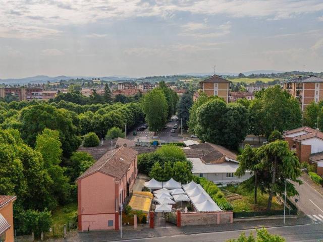 Locale Commerciale in vendita a Piemonte, Alessandria