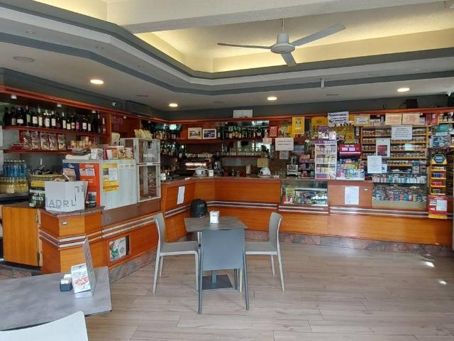 Locale Commerciale in vendita a Piemonte, Novara