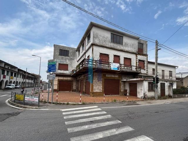 Rustico in vendita a Trenzano, Lombardia