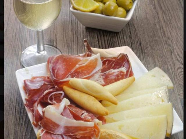 Locale Commerciale in vendita a Colle, Trescore Balneario