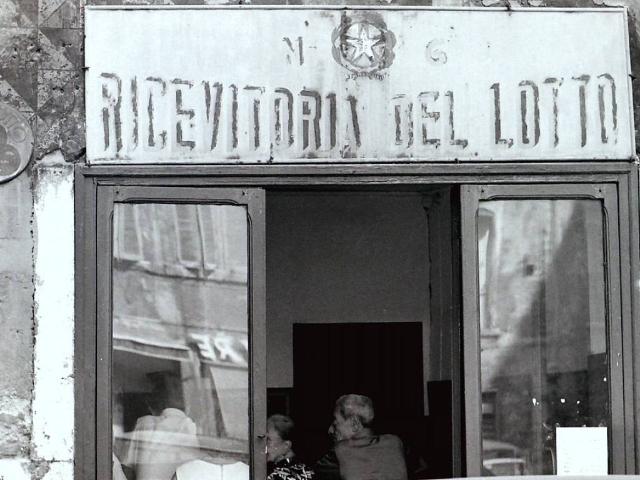 Locale Commerciale in vendita a Treviglio, Lombardia