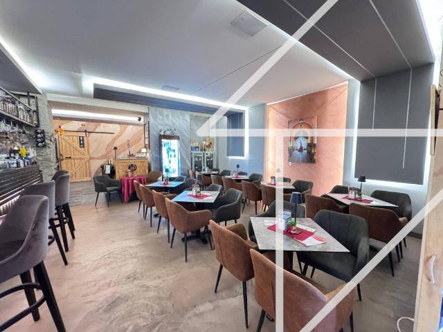 Locale Commerciale in vendita a Città Nuova-Barriera Nuova-San Vito-Città Vecchia, Villa Opicina