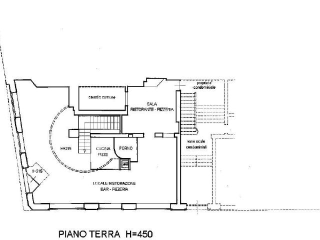 Locale Commerciale in vendita a Borgo Aquileia, Reana Del Roiale