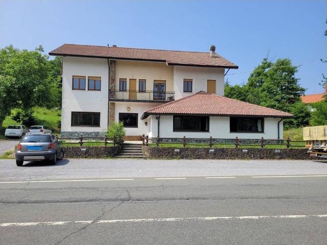 Locale Commerciale in vendita a Urbe, Olba