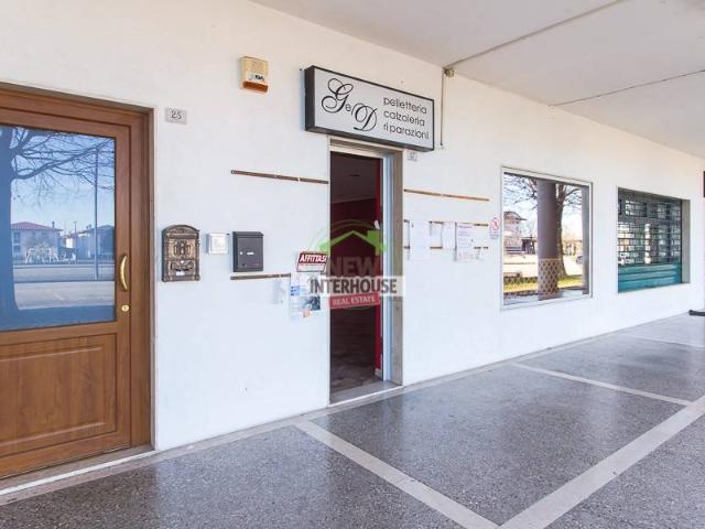 Locale Commerciale in vendita a Vajont Di Ponte Giulio, Friuli-Venezia Giulia