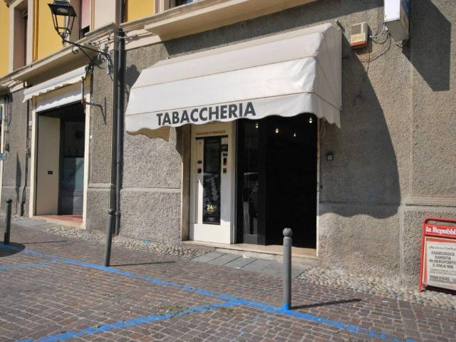 Locale Commerciale in vendita a Unione dei comuni Valli del Reno, Lavino e Samoggia, Bazzano