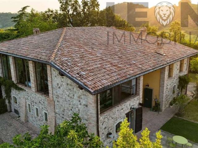 Locale Commerciale in vendita a Unione dei comuni Valli del Reno, Lavino e Samoggia, Ziribega