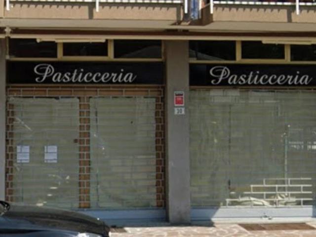 Locale Commerciale in vendita a Vaprio D'adda, Lombardia