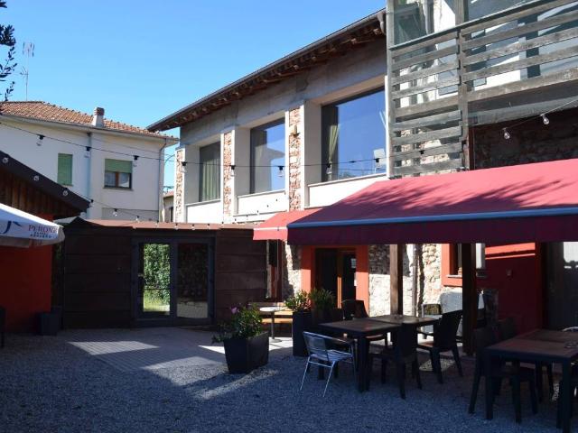 Locale Commerciale in vendita a Piemonte, Novara