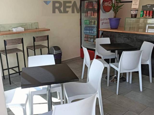 Locale Commerciale in vendita a Biumo Superiore, Varese