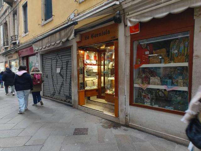 Locale Commerciale in vendita a Venezia-Murano-Burano, Venezia