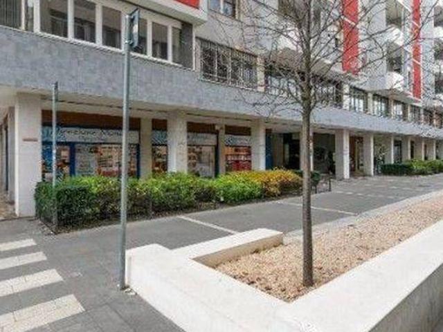Locale Commerciale in vendita a Mestre-Carpenedo, Venezia