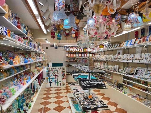 Locale Commerciale in vendita a Venezia-Murano-Burano, Venezia