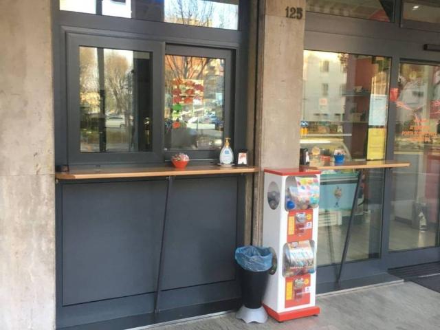 Locale Commerciale in vendita a Carpenedo, Venezia