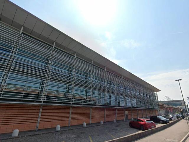 Locale Commerciale in vendita a Mestre-Carpenedo, Venezia