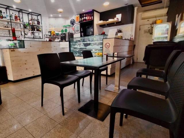 Locale Commerciale in vendita a Carpenedo, Venezia