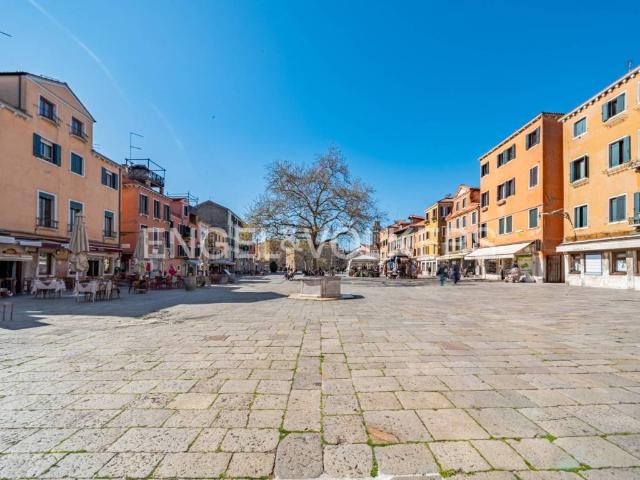 Locale Commerciale in vendita a Venezia-Murano-Burano, Venezia