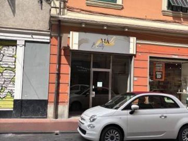 Locale Commerciale in vendita a Ventimiglia, Liguria