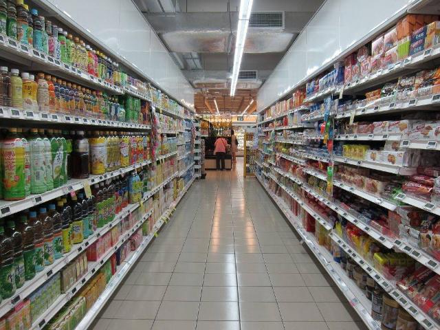 Locale Commerciale in vendita a Ovest, Brenzone