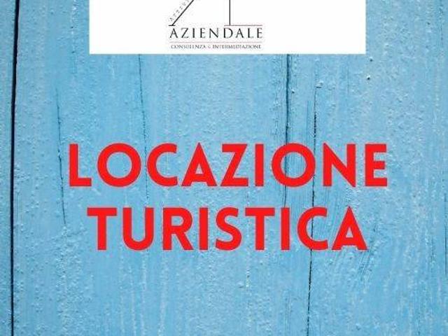 Locale Commerciale in vendita a Centro storico, Brenzone