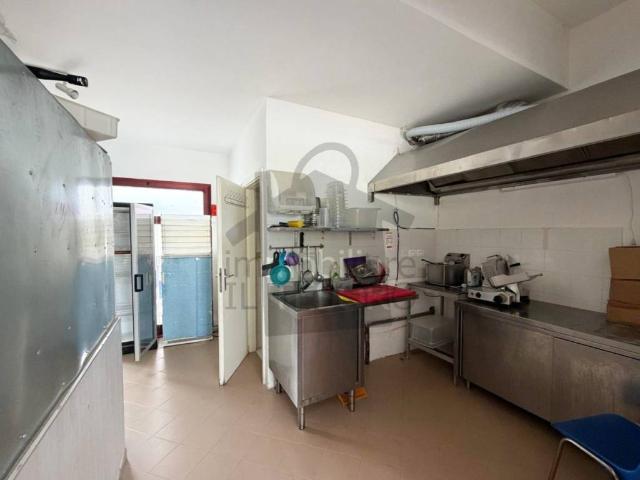 Locale Commerciale in vendita a Unione di comuni Valmarecchia, Verucchio