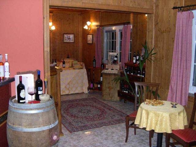 Locale Commerciale in vendita a Comunità montana della valle Camonica, Vezza D'oglio
