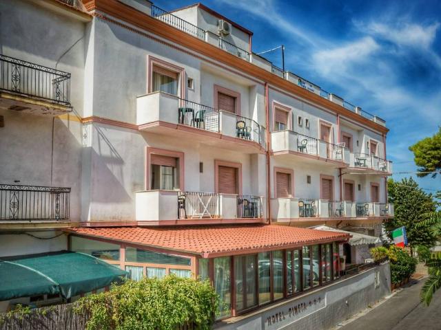 Locale Commerciale in vendita a Puglia, Foggia