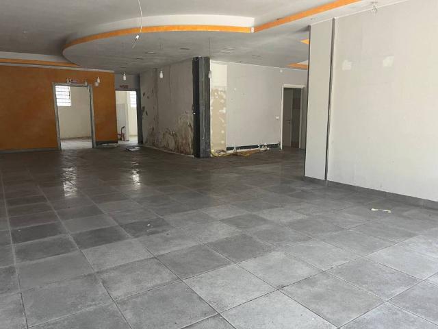 Locale Commerciale in vendita a San Giovanni alla Vena, San Giovannialla Vena