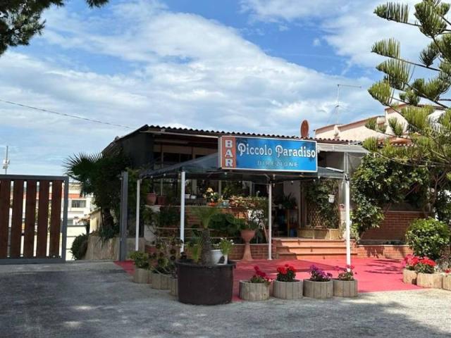 Locale Commerciale in vendita a Puglia, Foggia