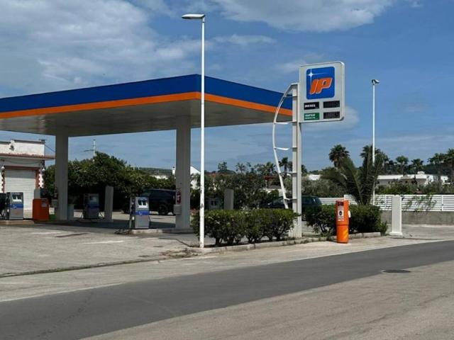 Locale Commerciale in vendita a Puglia, Foggia