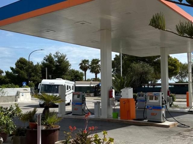Locale Commerciale in vendita a Puglia, Foggia