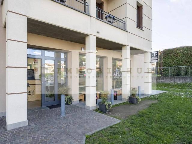 Locale Commerciale in vendita a Viganò, Lombardia