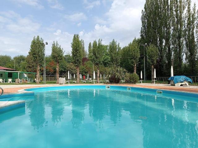 Locale Commerciale in vendita a Unione Alto Ferrarese, Vigarano Mainarda