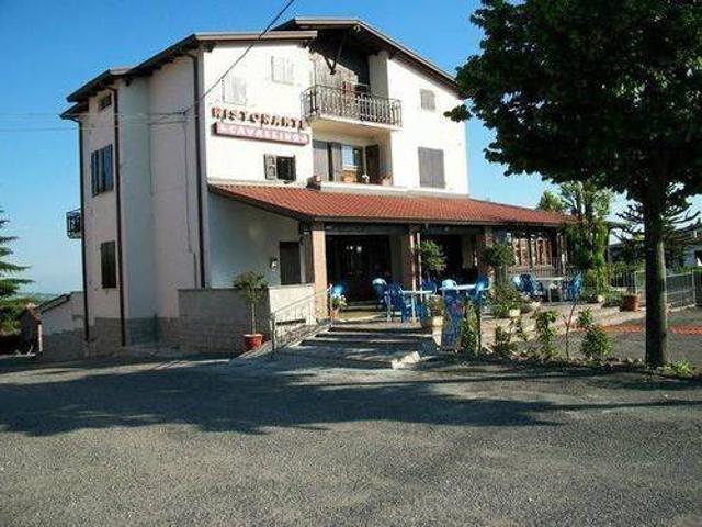 Locale Commerciale in vendita a Ancarano di Sopra, Rivergaro