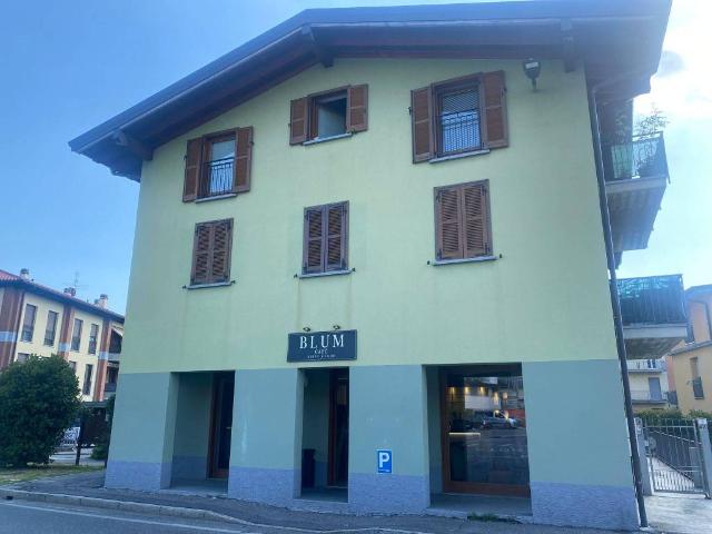 Locale Commerciale in vendita a Villa Di Serio, Lombardia