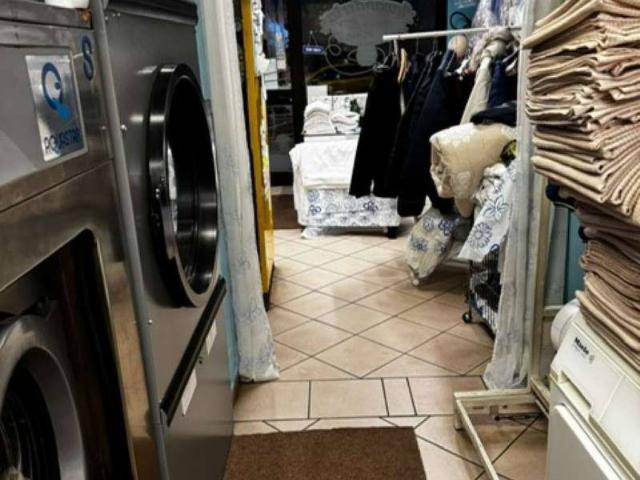 Locale Commerciale in vendita a Comunità montana della Valle Sabbia, Villanuova Sul Clisi