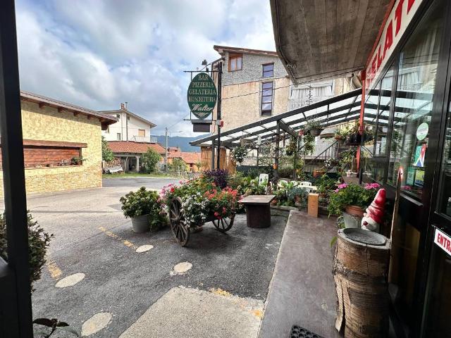 Locale Commerciale in vendita a Piemonte, Cuneo