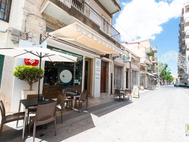 Locale Commerciale in vendita a Vittoria, Sicilia