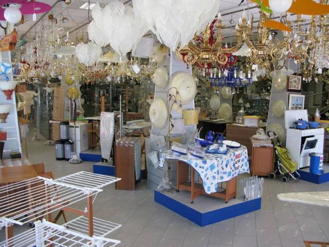 Locale Commerciale in vendita a Voghiera, Reggio Emilia