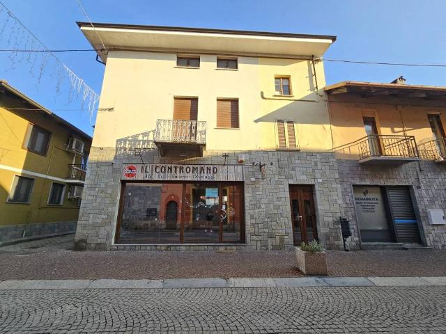 Locale Commerciale in vendita a Piemonte, Torino
