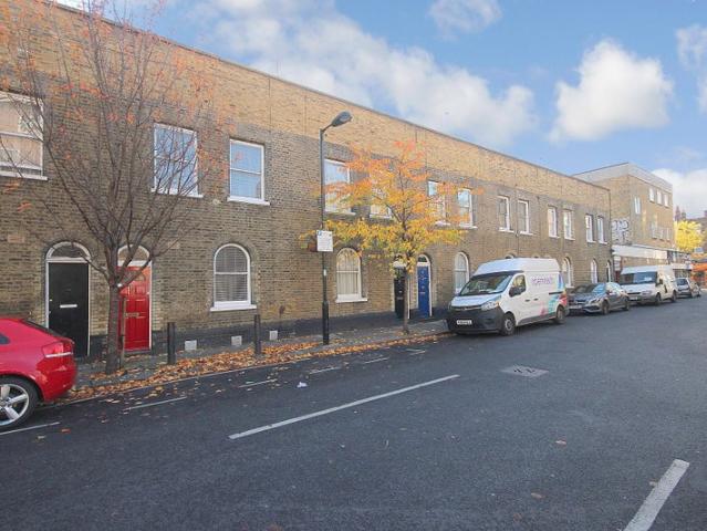 House for rent in Walworth, Greater London