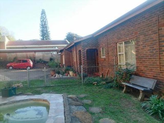House for sale in Amanzimtoti, Kwazulu-natal