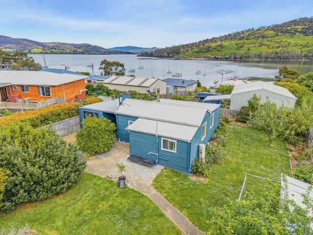 House for sale in Port Huon, Huon Valley
