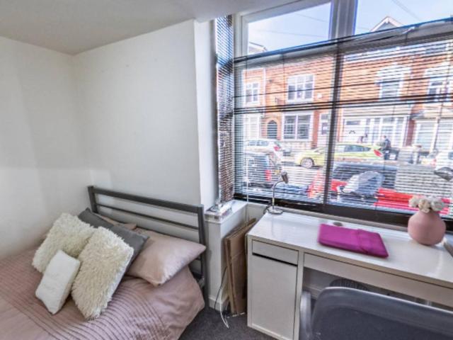 Room for rent in Stirchley, West Midlands
