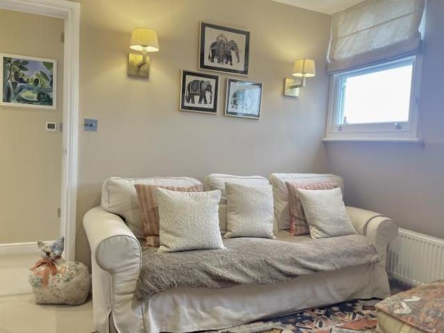 Room for rent in Fulham, Greater London