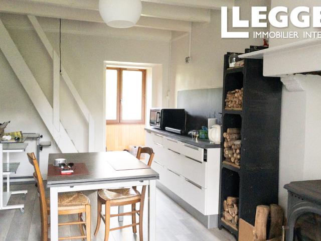 Maison vente à Confolens, Pressignac