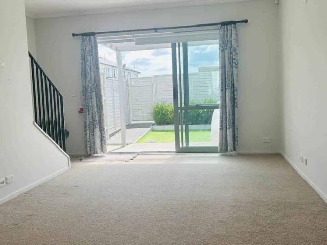 Townhouse for rent in Papakura, Oroua County